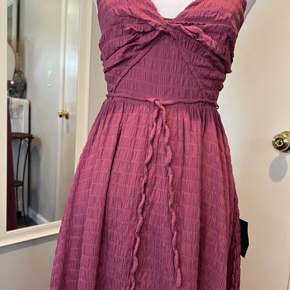 NWT Lulus Cue the Cuteness Mauve Purple Twist Front Midi Dress, Size XS - Picture 7 of 16